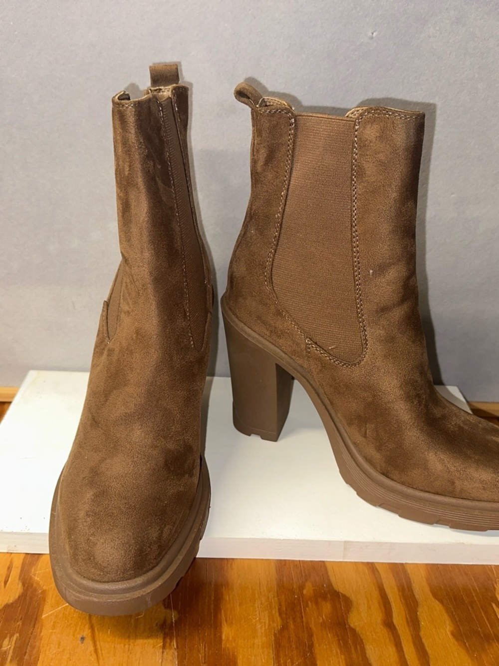 Nine West Women’s Brown Suede Block Heel Chelsea Boots